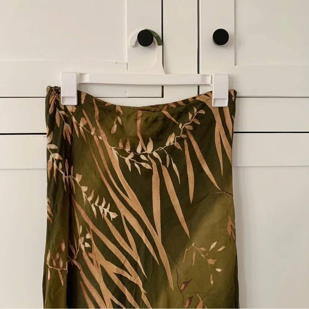 Salaam Green Animal Print Floral Midi Skirt Size Small/ Medium